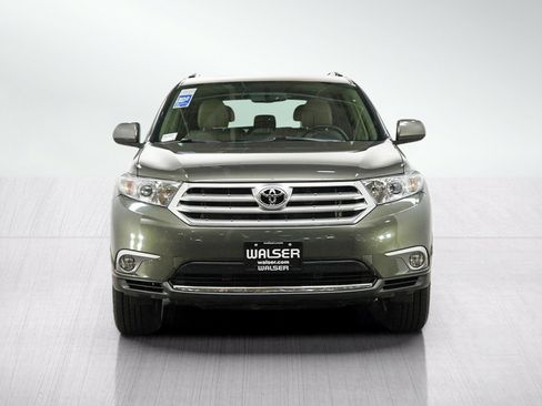 Used 2012 Toyota Highlander SE w/ Tow Pkg AWD/4WD image 8