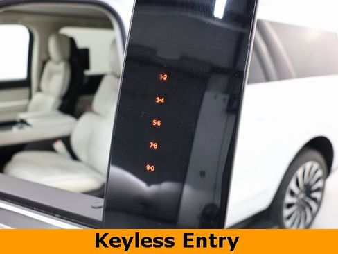Used 2023 Lincoln Navigator L Black Label image 53