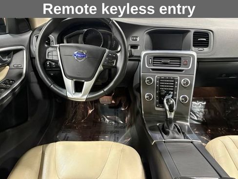 Used 2016 Volvo S60 T5 Premier w/ Convenience Package FWD image 16