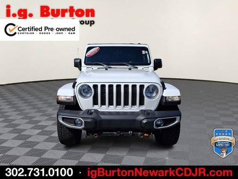 Certified 2022 Jeep Gladiator Overland w/ Popular Equipment Package AWD/4WD image 2