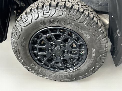 Used 2025 Toyota Tundra SR5 image 11