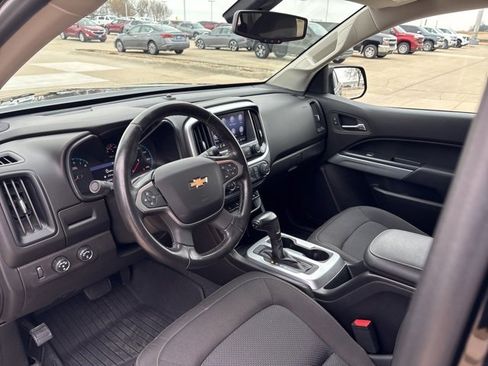 Used 2019 Chevrolet Colorado LT w/ Redline Special Edition image 13