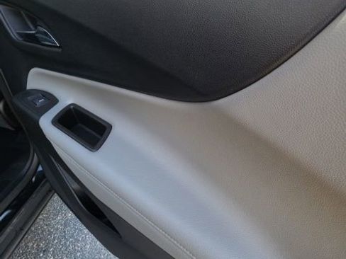 Used 2020 Chevrolet Equinox Premier image 23