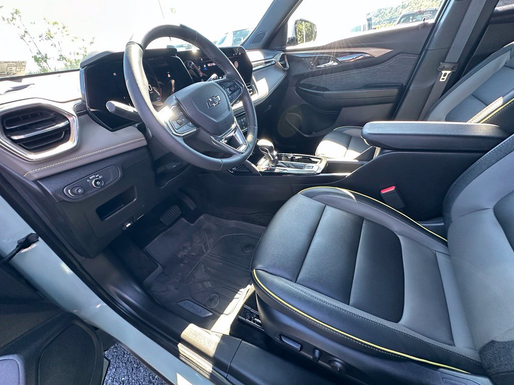 Used 2024 Chevrolet TrailBlazer ACTIV w/ Driver Confidence Package AWD/4WD image 16