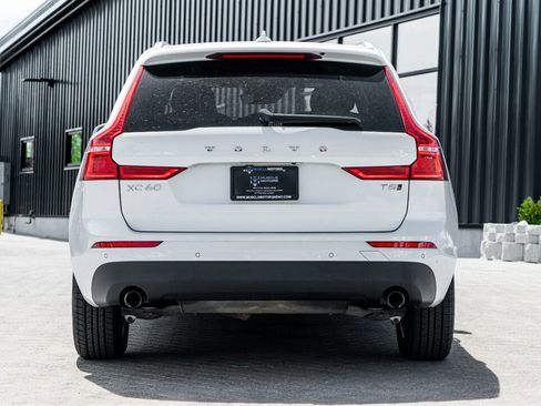 Used 2021 Volvo XC60 T5 Momentum AWD/4WD image 6