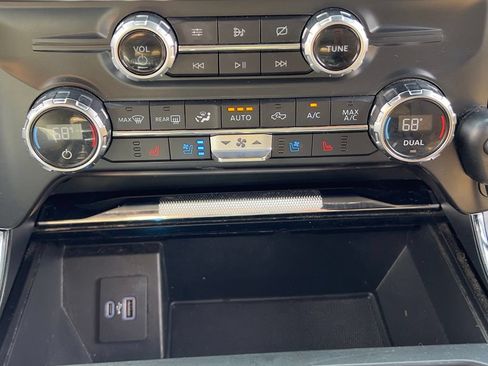 Used 2021 Ford F150 Lariat AWD/4WD image 39