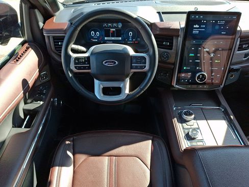 Certified 2024 Ford Expedition Limited image 14