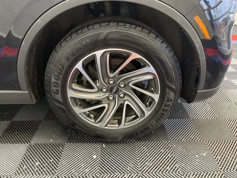 Used 2022 Lincoln Aviator AWD image 27