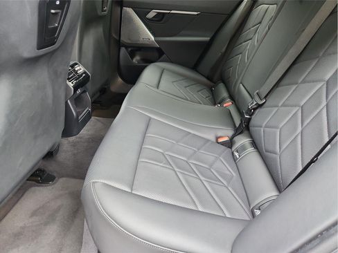 Used 2024 BMW 530i RWD image 26