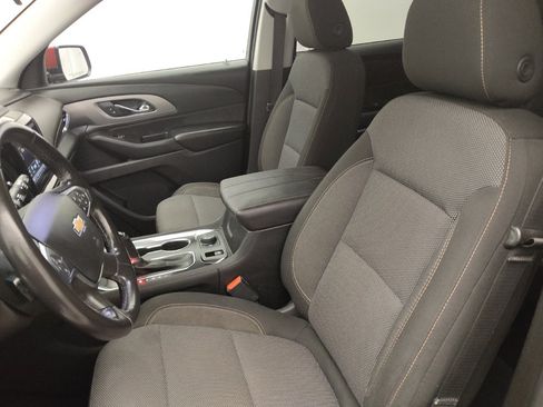 Used 2018 Chevrolet Traverse LT AWD/4WD image 17