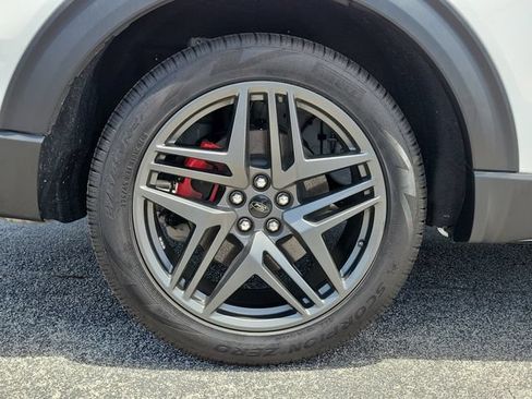 Certified 2025 Ford Explorer ST-Line w/ Premium Package RWD image 6