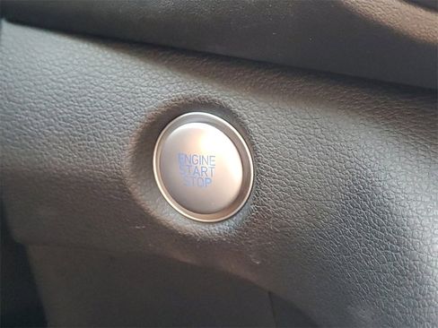 Used 2022 Hyundai Santa Fe SEL image 30