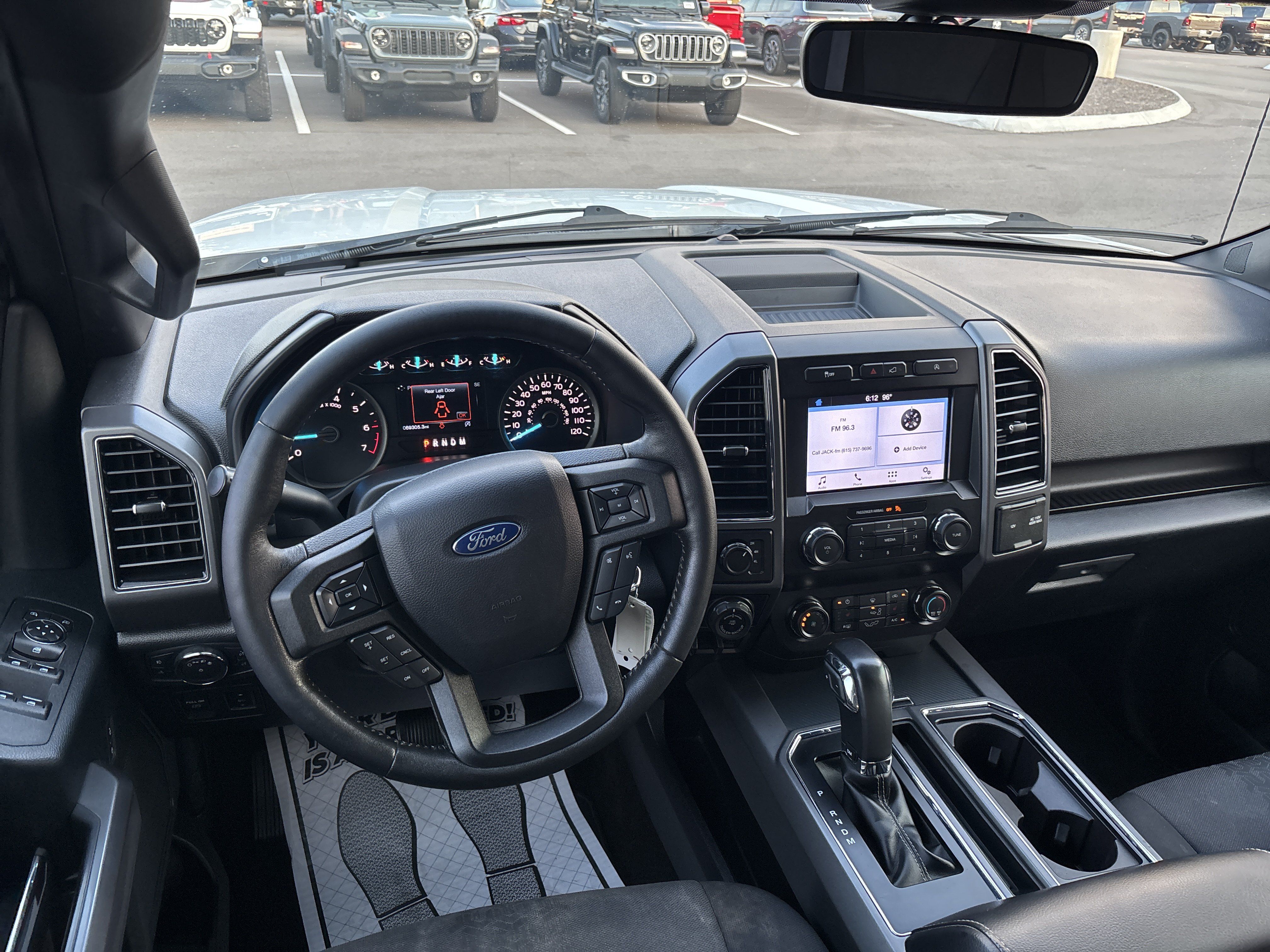 Used 2019 Ford F150 XLT w/ Equipment Group 302A Luxury AWD/4WD image 9