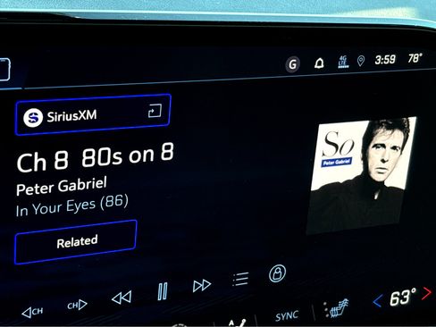 New 2026 Chevrolet Traverse Z71 w/ Enhanced Driving Package image 7