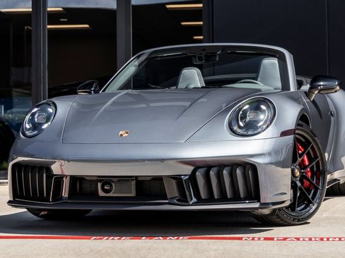 Certified 2026 Porsche 911 Carrera GTS RWD image 7
