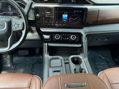 Used 2024 GMC Sierra 2500 Denali Ultimate AWD/4WD image 25