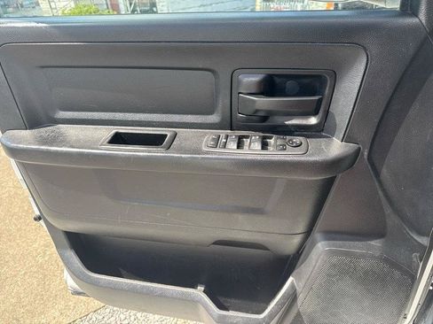 Used 2013 RAM 3500 Tradesman RWD image 13