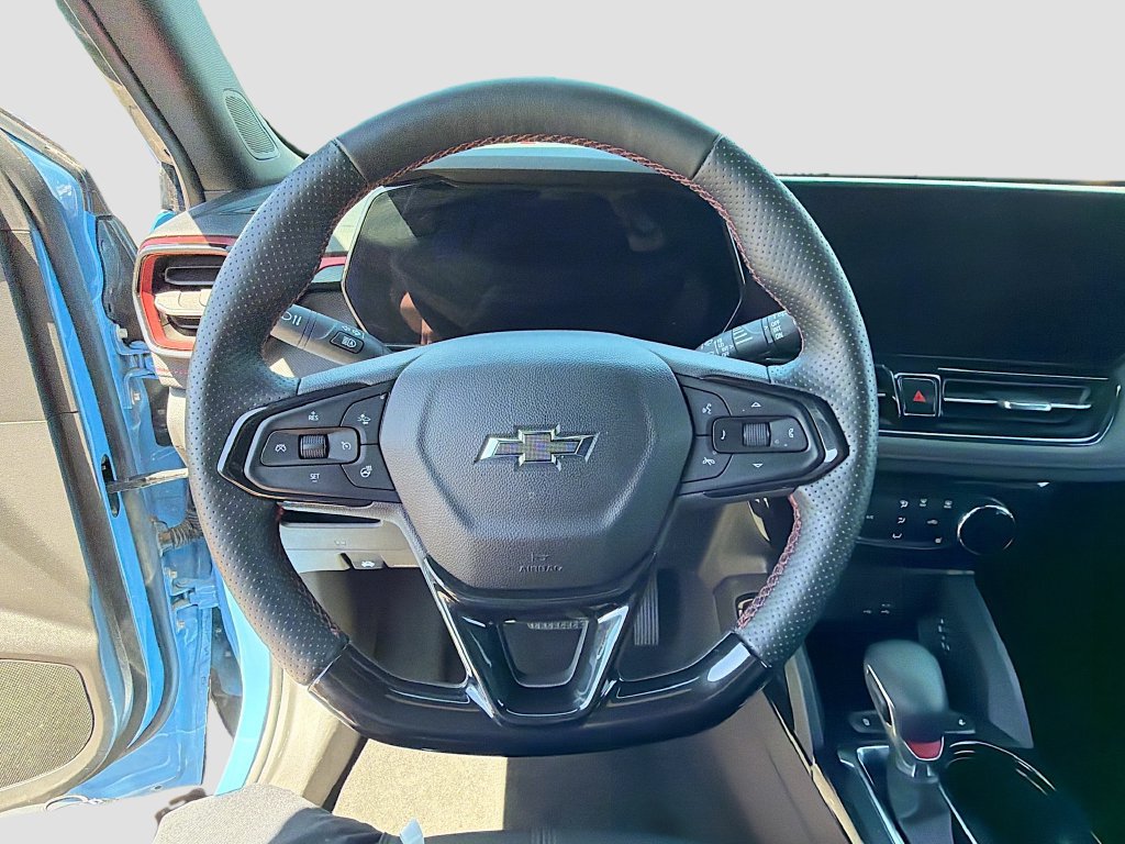 Used 2024 Chevrolet TrailBlazer RS FWD image 11