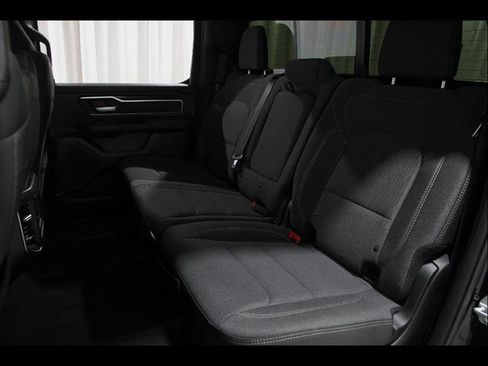 Used 2019 RAM 1500 Big Horn AWD/4WD image 20