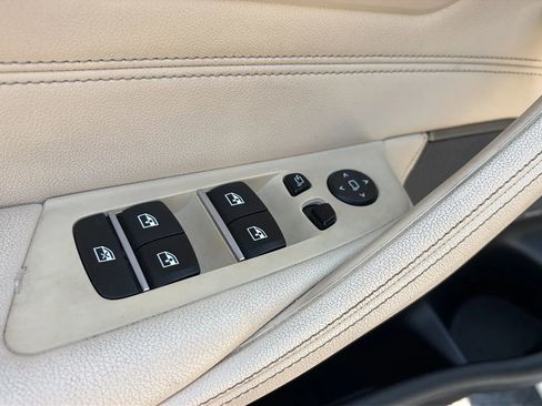 Used 2023 BMW 530i xDrive w/ Premium Package AWD/4WD image 11