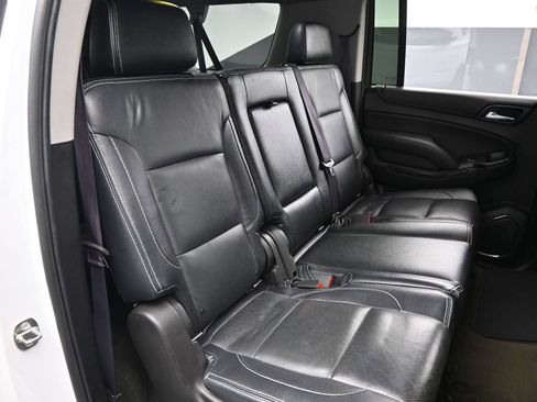 Used 2017 GMC Yukon XL SLE w/ SLE Value Package RWD image 13