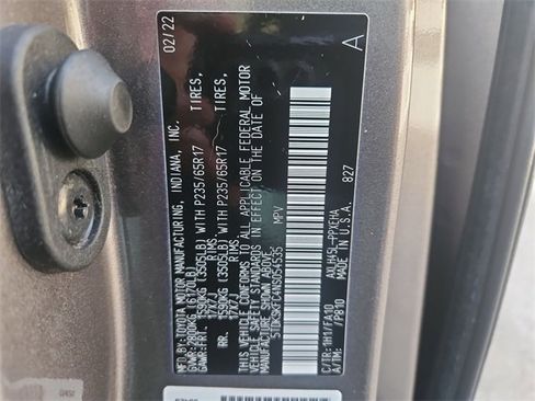 Used 2022 Toyota Sienna LE image 32