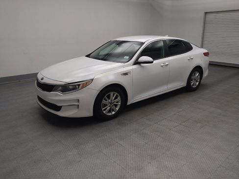 Used 2016 Kia Optima LX FWD image 2