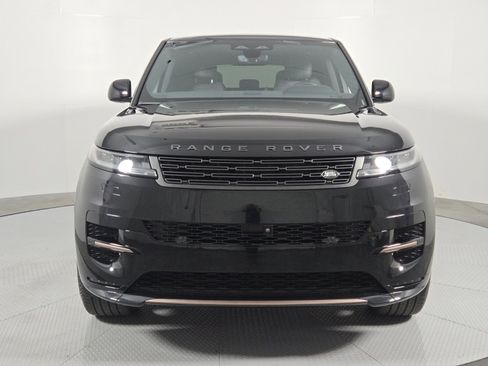 Used 2025 Land Rover Range Rover Sport Dynamic SE AWD/4WD image 8