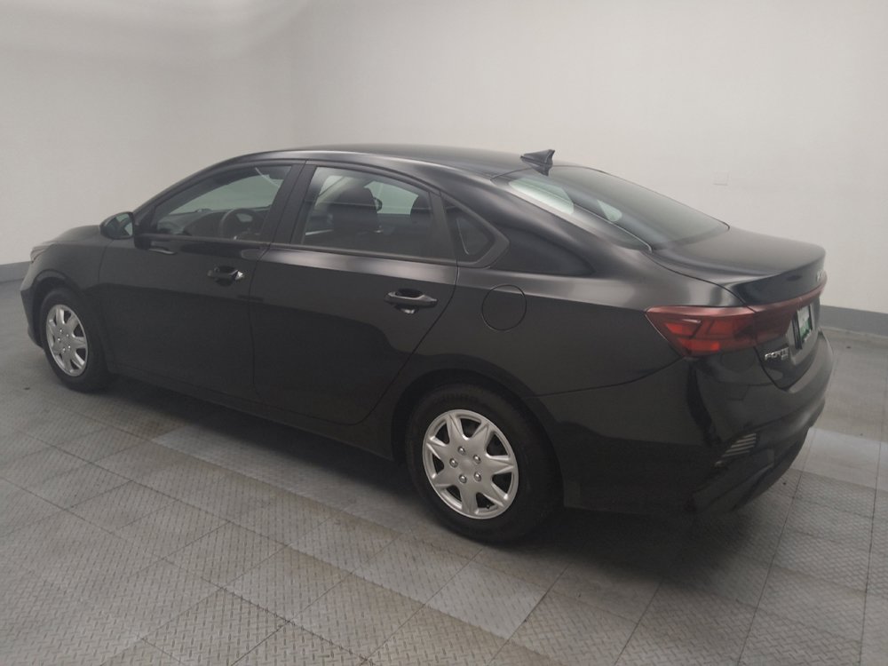 Used 2023 Kia Forte LX FWD image 3