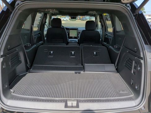 New 2026 GMC Acadia Denali w/ Super Cruise Package image 42