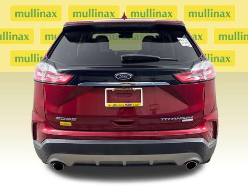 Certified 2019 Ford Edge Titanium w/ Equipment Group 301A FWD image 8