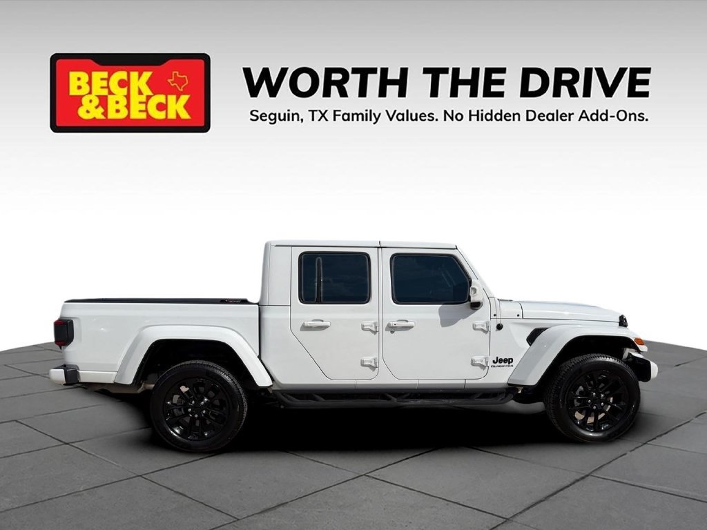Used 2022 Jeep Gladiator Overland AWD/4WD image 6