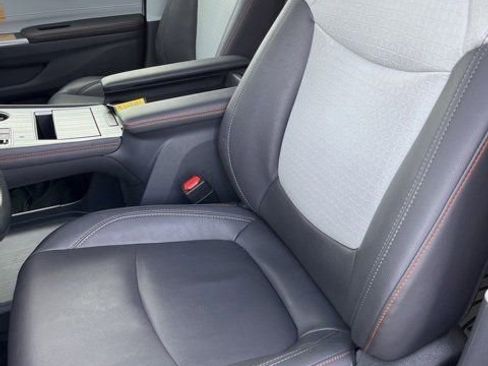 Used 2024 Toyota Sienna XSE w/ XSE Plus Package image 12