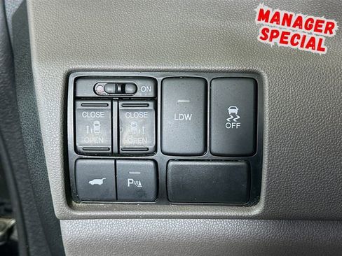 Used 2016 Honda Odyssey Touring image 11