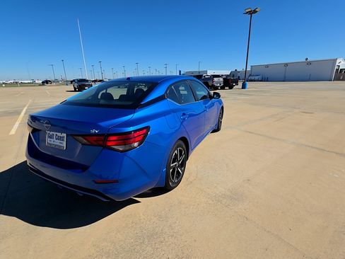 Used 2024 Nissan Sentra SV image 7