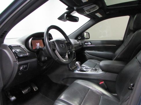 Used 2020 Jeep Grand Cherokee High Altitude AWD/4WD image 13
