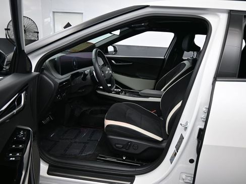 Used 2024 Kia EV6 GT-Line image 12