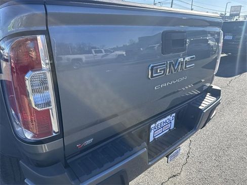 Used 2022 GMC Canyon Elevation image 29