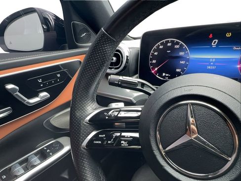 Used 2023 Mercedes-Benz C 300 Sedan image 41