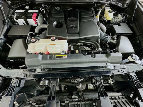 Used 2024 Toyota Tundra SR5 image 29