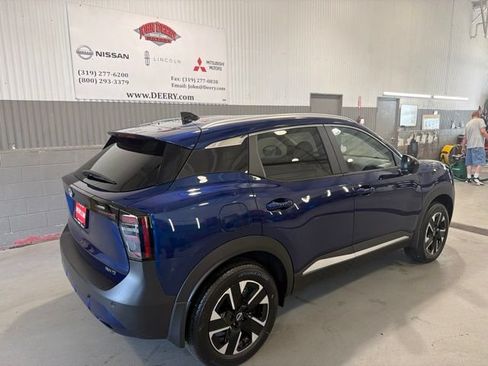 New 2026 Nissan Kicks SV w/ SV Premium Package AWD/4WD image 3