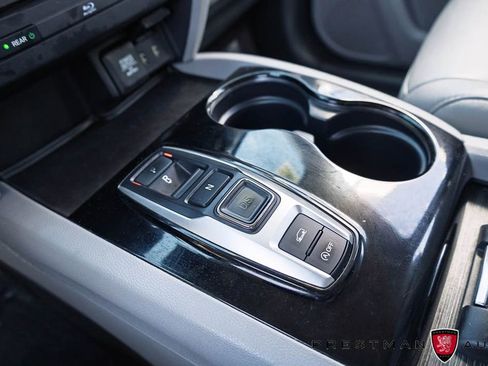 Used 2016 Honda Pilot Touring image 35