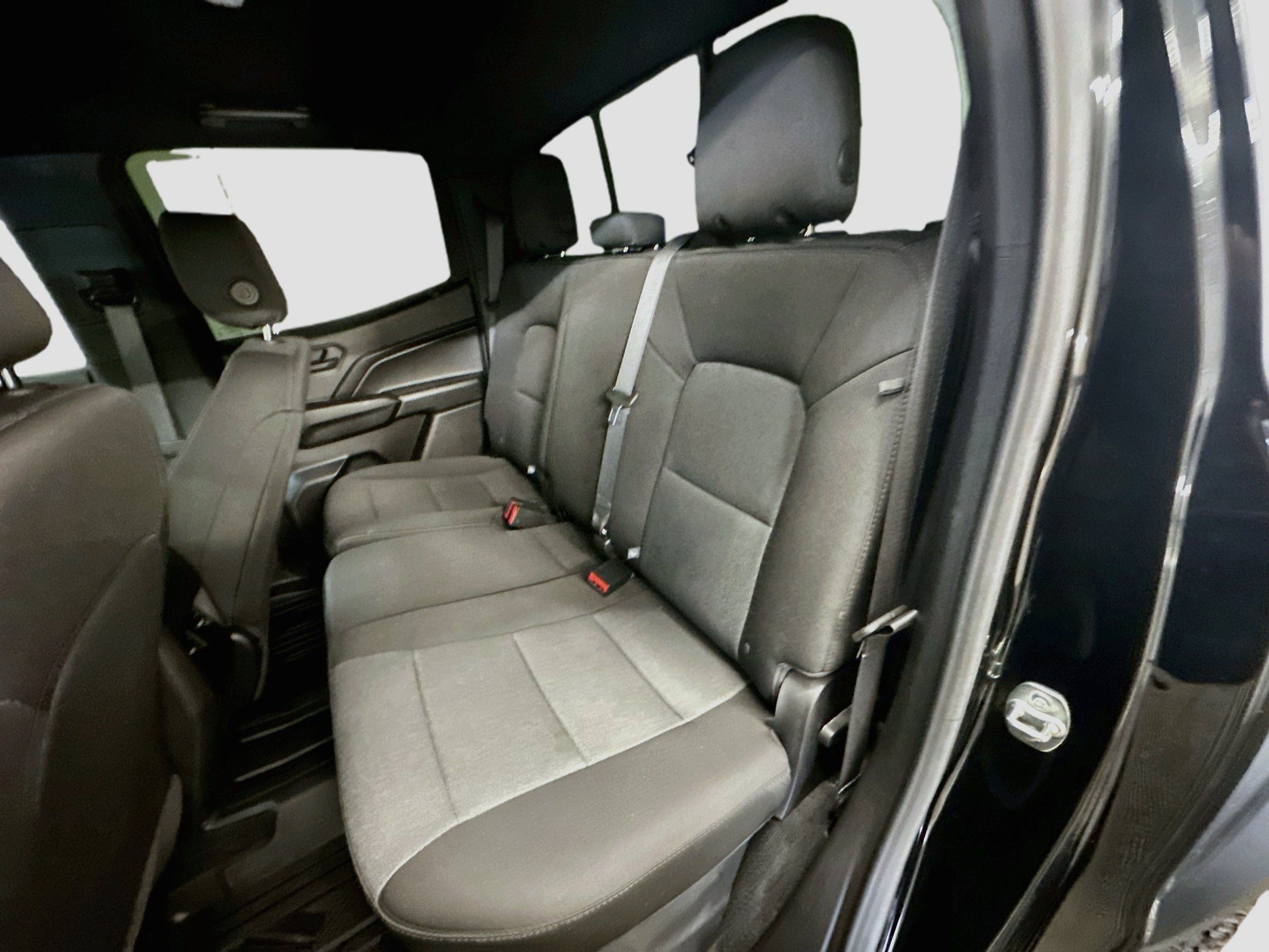 Used 2025 Chevrolet Colorado Trail Boss AWD/4WD image 29