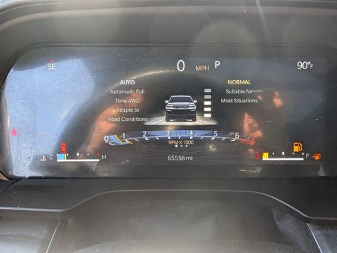 Used 2022 Jeep Grand Cherokee L Overland w/ Advanced Protech Group III AWD/4WD image 24