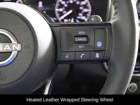 Used 2023 Nissan Rogue SV w/ SV Premium B Package FWD image 10