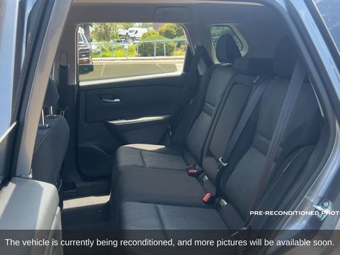 Used 2026 Nissan Rogue SV FWD image 12