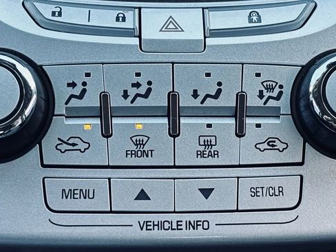 Used 2015 Chevrolet Equinox LT FWD image 15
