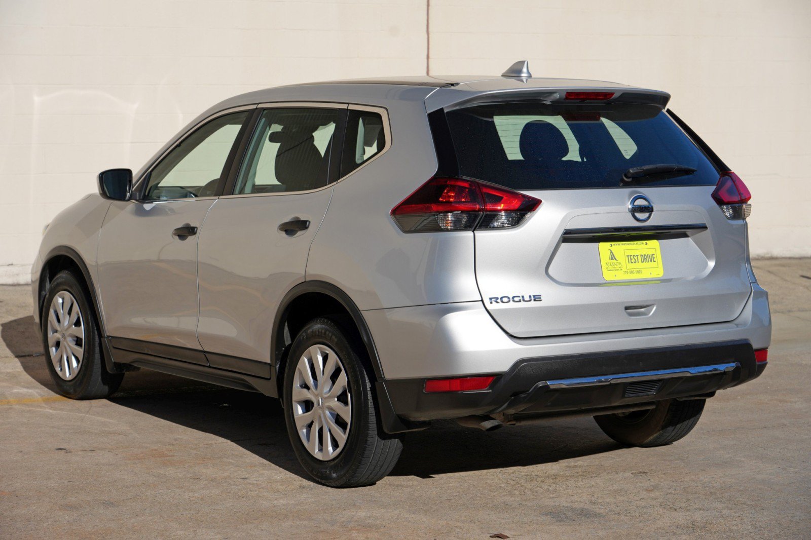 Used 2019 Nissan Rogue S FWD image 42