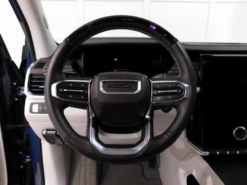 Used 2024 GMC Acadia Denali image 45