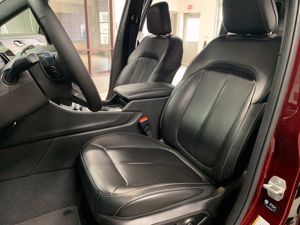 Certified 2024 Jeep Grand Cherokee L Limited w/ Trailer Tow Package AWD/4WD image 17